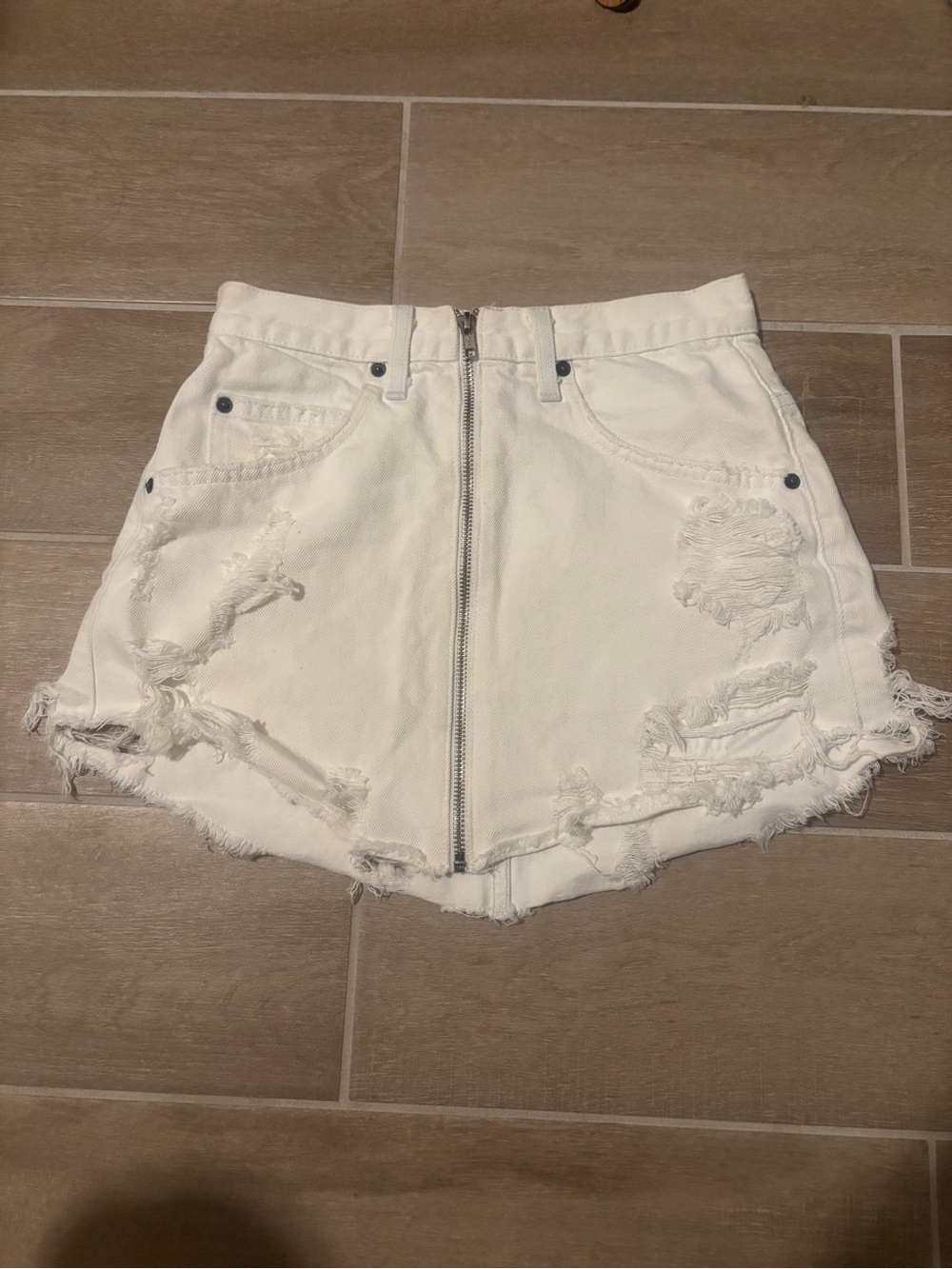 Carmar Zipped White Jean Skirt